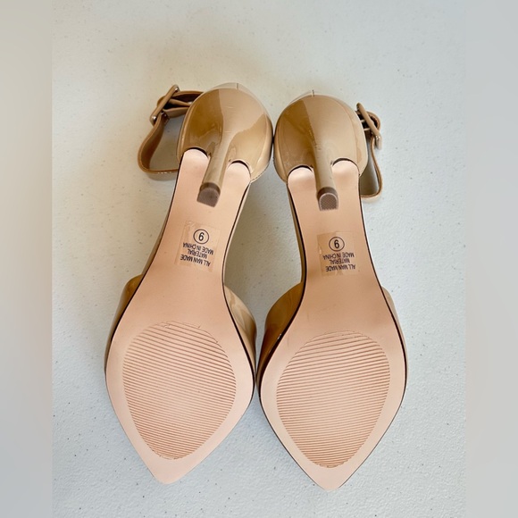 Delicious Women’s Nude Pointy Toe Ankle Strap Heel Size 9 - Picture 9 of 10